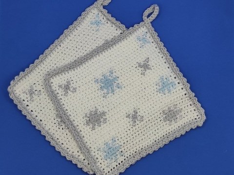 Häkelanleitung für einen Topflappen "Schneeflöckchen"