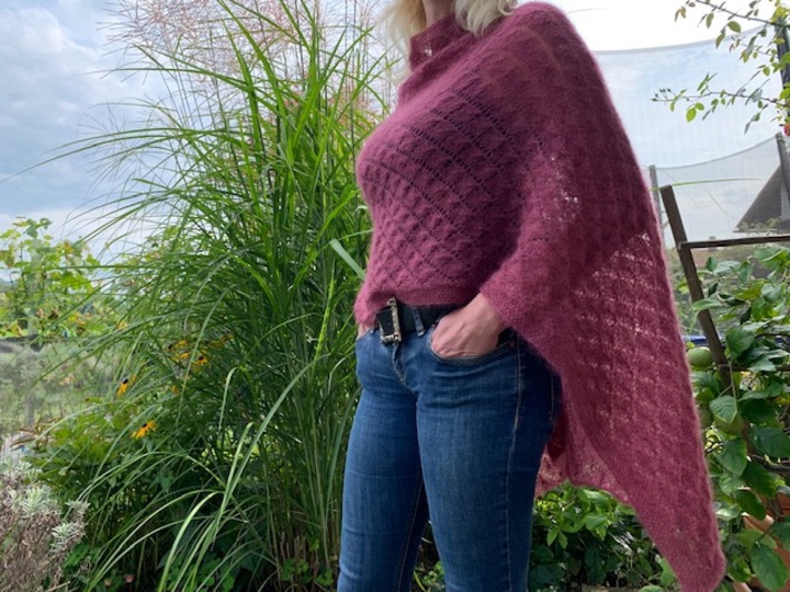 Sommerponcho Federleicht