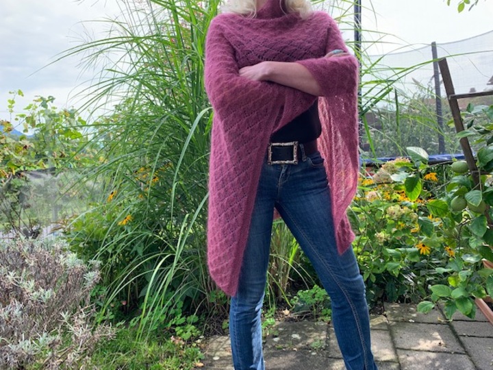 Sommerponcho Federleicht