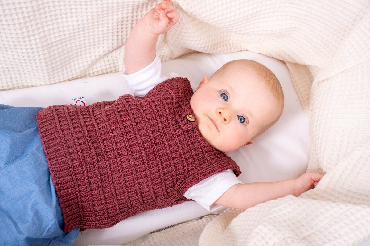 Strickanleitung Babypullunder Benno in den Größen 62 bis 80