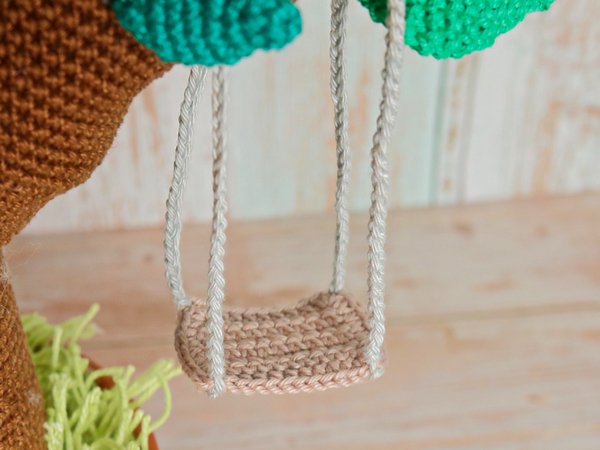 decorative magic tree - crochet pattern