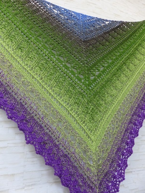 Fuanito, my little darling Crochet pattern for a triangular shawl - Image 9