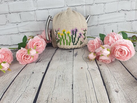 Teekannenwärmer Blumendesign Strickanleitung