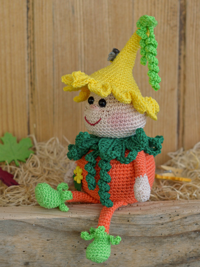 kleiner Kantenhocker "kleiner Bruder von Kürbis Karlchen" Herbst