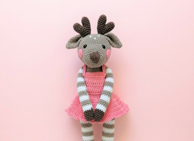 Crochet pattern Amigurumi Reindeer Dakota