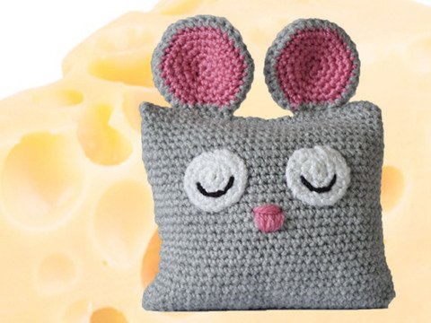 Häkelanleitung: Kuschelkissen Maus