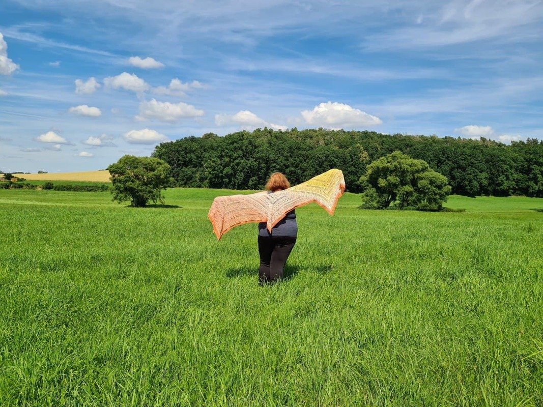 Anleitung Schwesterstern - ein außergewöhnliches Schultertuch - Bild 8