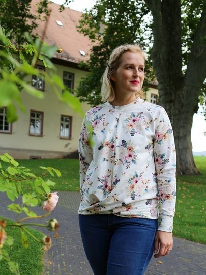 Schnittmuster Pullover/Hoodie mit Twist am Saum Damen Gr. 32 - 62