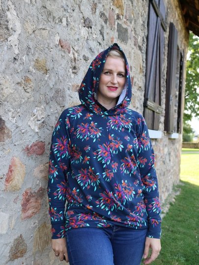 Schnittmuster Pullover/Hoodie mit Twist am Saum Damen Gr. 32 - 62