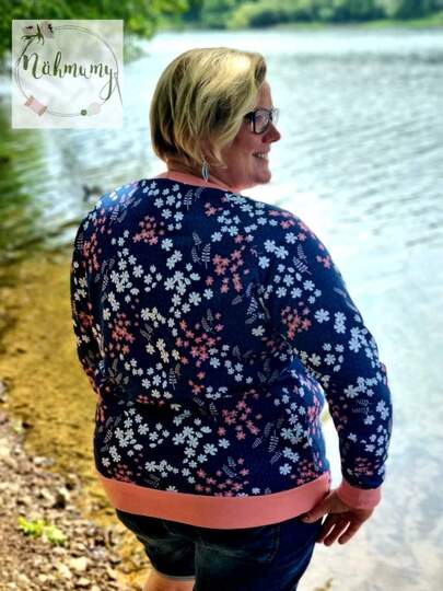 Schnittmuster Pullover/Hoodie mit Twist am Saum Damen Gr. 32 - 62