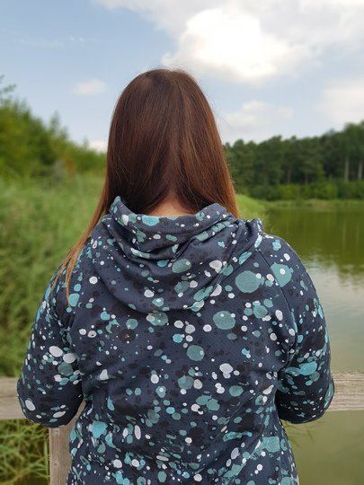 Schnittmuster Pullover/Hoodie mit Twist am Saum Damen Gr. 32 - 62