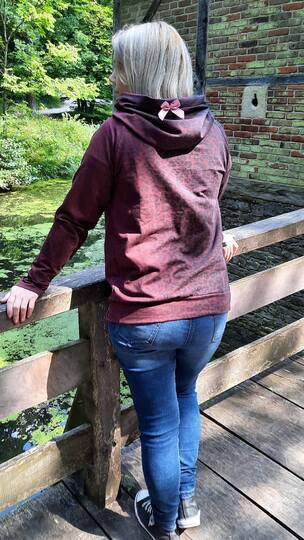 Schnittmuster Pullover/Hoodie mit Twist am Saum Damen Gr. 32 - 62