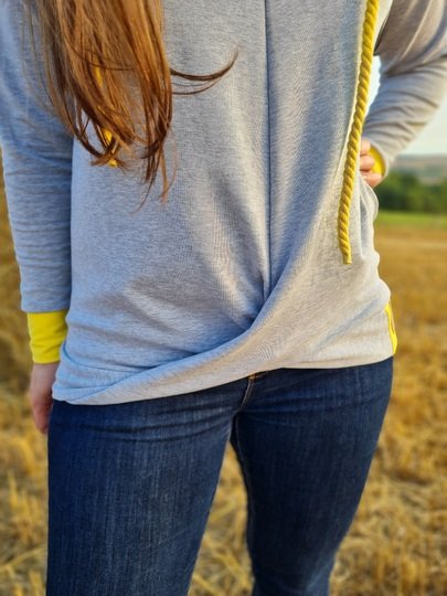 Schnittmuster Pullover/Hoodie mit Twist am Saum Damen Gr. 32 - 62