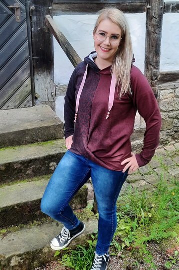 Schnittmuster Pullover/Hoodie mit Twist am Saum Damen Gr. 32 - 62