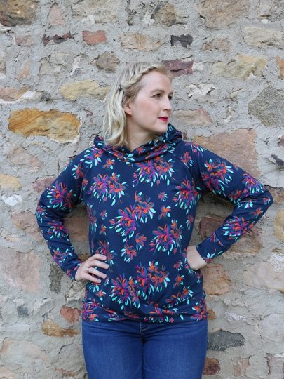Schnittmuster Pullover/Hoodie mit Twist am Saum Damen Gr. 32 - 62