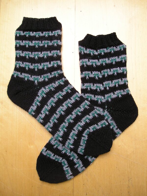 Strickanleitung Socken "Waldläufer"