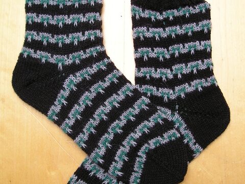Strickanleitung Socken "Waldläufer"