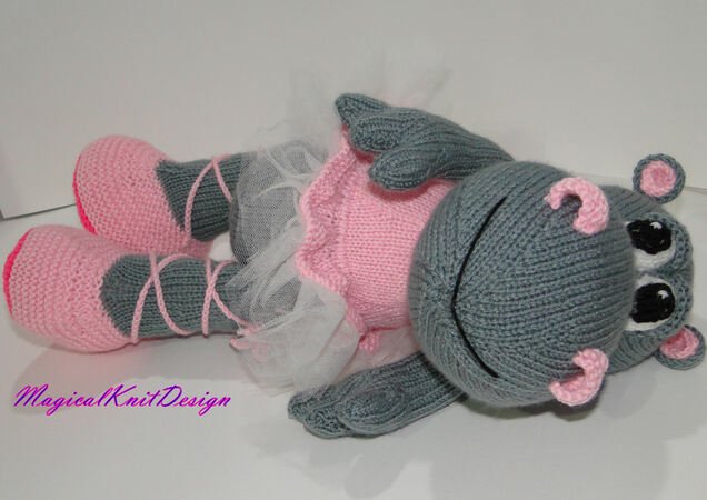 Fifi the hippo dancer row by row knitting pattern with photo-tutorial