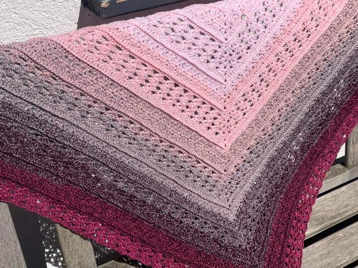 Anleitung Tatjana h&auml;keln Dreieckstuch