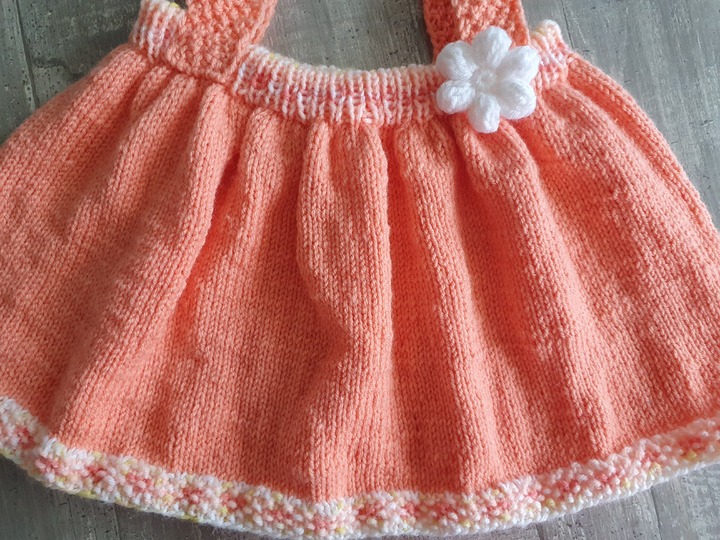 Strickanleitung Baby Röckchen ohne Seitennaht Größe 62/68!