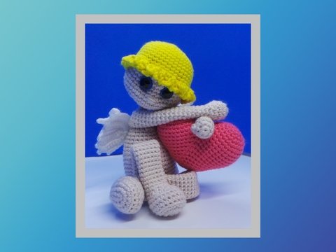 Häkelanleitung Engel mit Herz