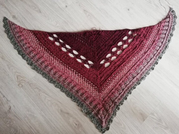 CAL Dreieckstuch "Amalthea"