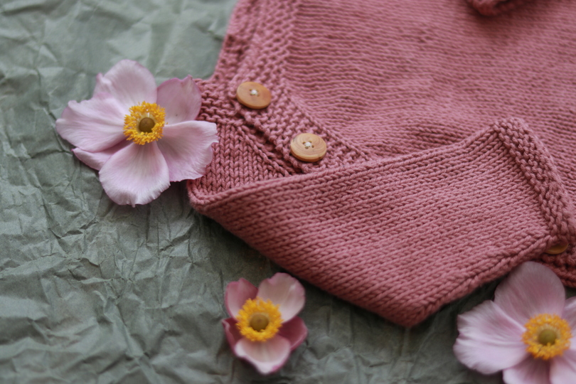 Strickanleitung | Fridas Schlüttli mit Mütze