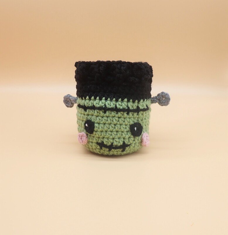 Frankenstein and Bride Pouches- Crochet Pattern - Image 3