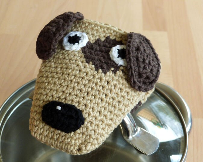 Crochet pattern potholder dog