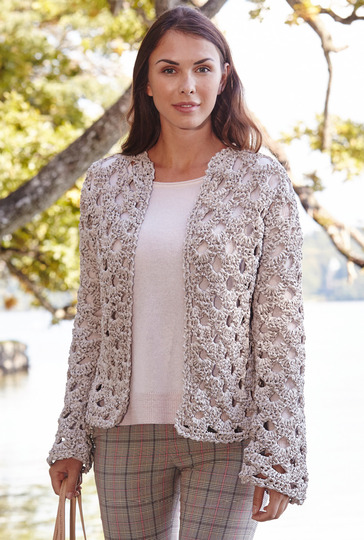 Häkelanleitung: Häkeljacke in Beige mit luftigem Ajourmuster in Bogenform