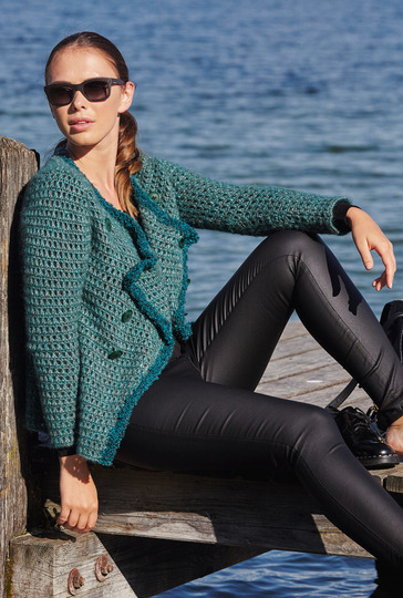 Häkelanleitung: Trendige, gehäkelte Blazer-Jacke im Chanel-Stil