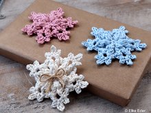 Schneeflocke "Jule" Relief Variante 2 - Winterdeko, Baumschmuck, Anhänger