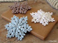 Schneeflocke "Neve" Relief Variante 3 - Winterdeko, Baumschmuck, Anhänger