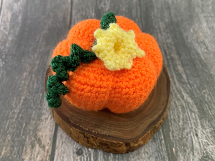 Häkelanleitung für 6 Kürbisse