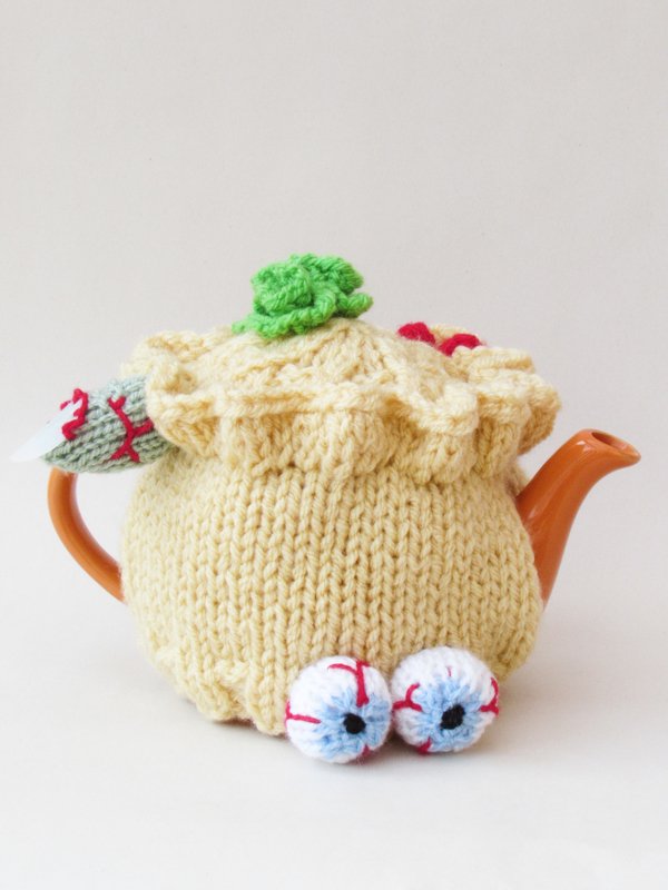 Sweeney Todd Pie Tea Cosy Knitting Pattern
