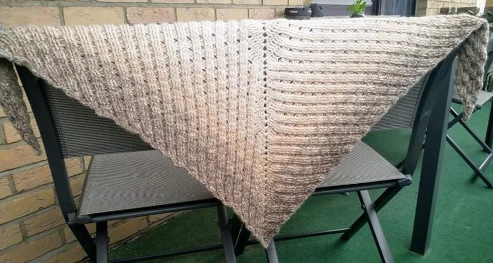 Tuch Valerie häkeln Dreieckstuch