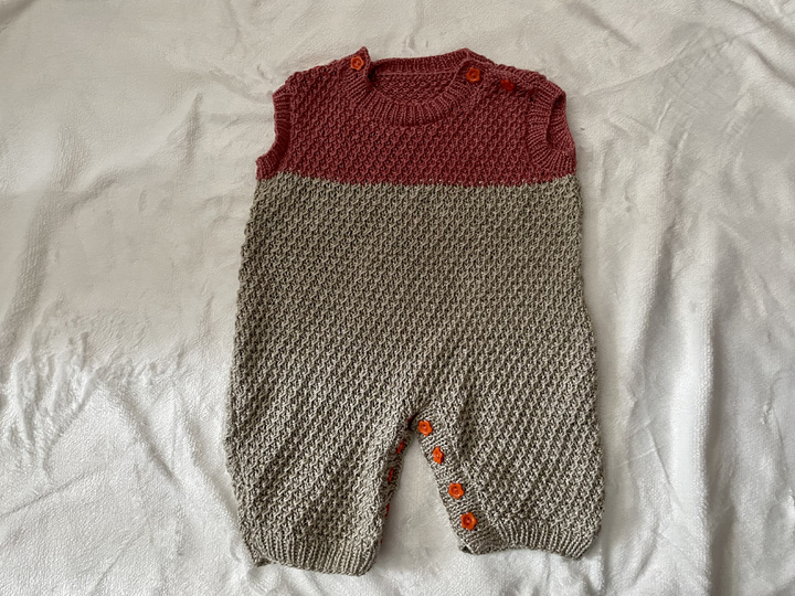 Fusselchens erster Strampler - Strickanleitung