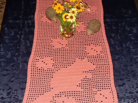 Tischläufer Herbst "Eichhörnchen" häkeln