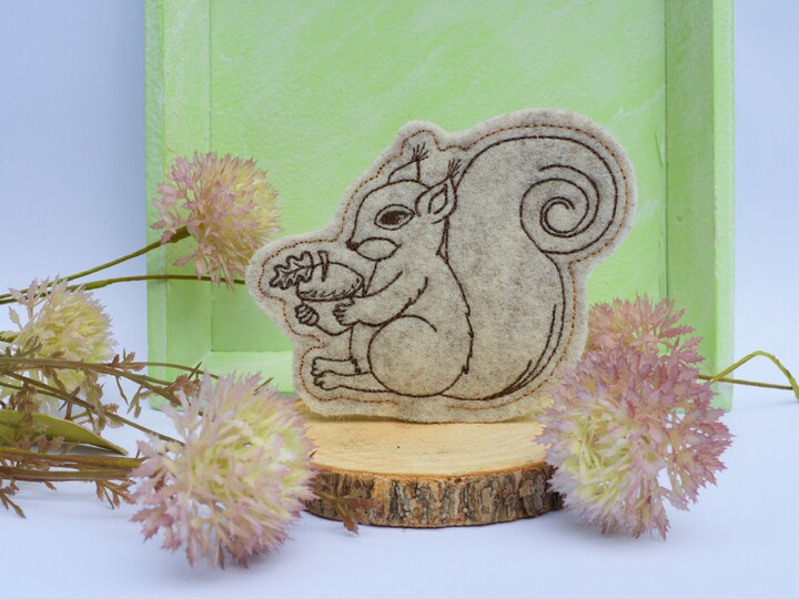 ITH Stickdatei Eichhörnchen in 3 Größen