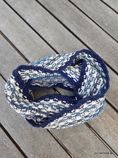 Perfo Loop - a simple loop/cowl  with a great effect