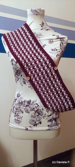 Perfo Loop - a simple loop/cowl  with a great effect