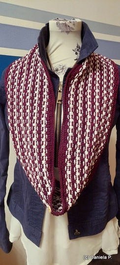 Perfo Loop - a simple loop/cowl  with a great effect