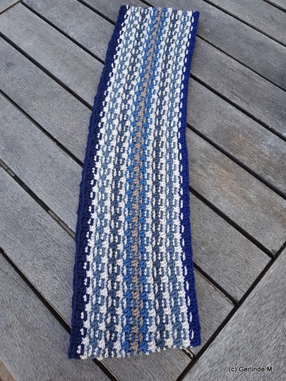 Perfo Loop - a simple loop/cowl  with a great effect