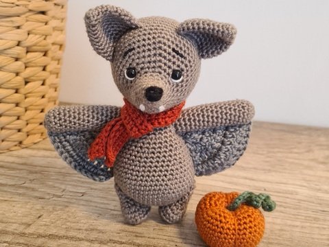 Häkelanleitung Fledermaus Kuro