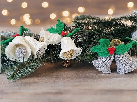 Weihnachtsglocken mit Stechpalme - Einfache Häkelanleitung für Anfänger
