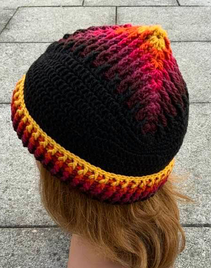 Mütze "Sumendi" mit Spitze