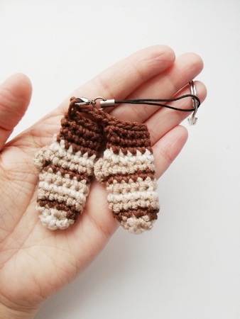 Keychain Mittens Crochet Pattern