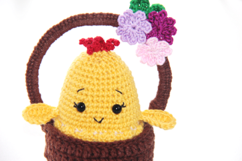 Easter Eggs basket of flowers Crochet Pattern