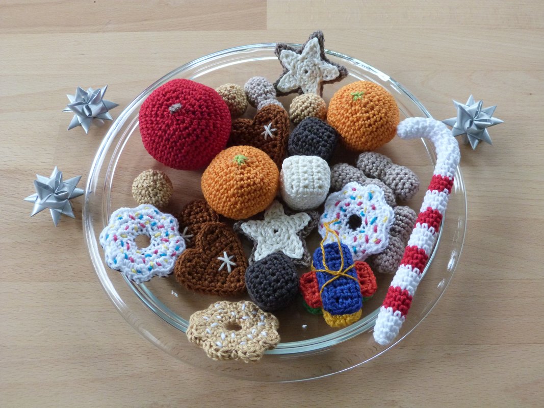Häkelanleitung für Leckereien für den bunten Weihnachtsteller