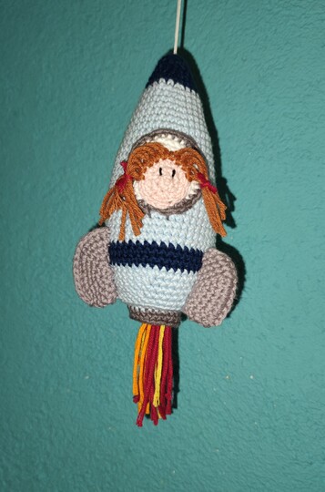 Rakete zum Mond Spieluhr Häkelanleitung